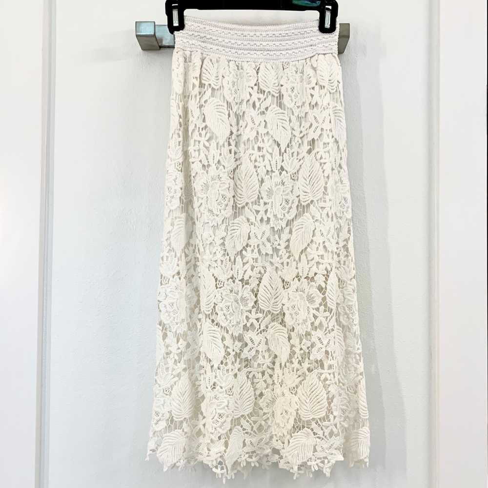 NWT Lace Pencil Skirt